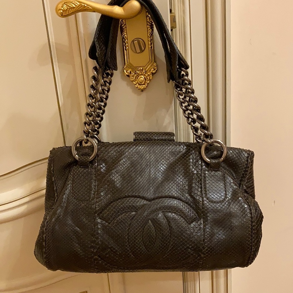 CHANEL HANDBAG CROCODILE SKIN